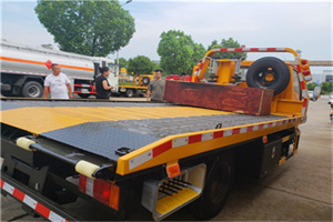 赵公口附近拖车电话号码服务